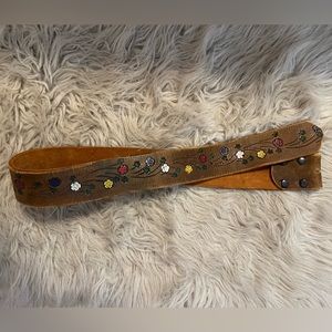 Vintage Leather Flower Belt